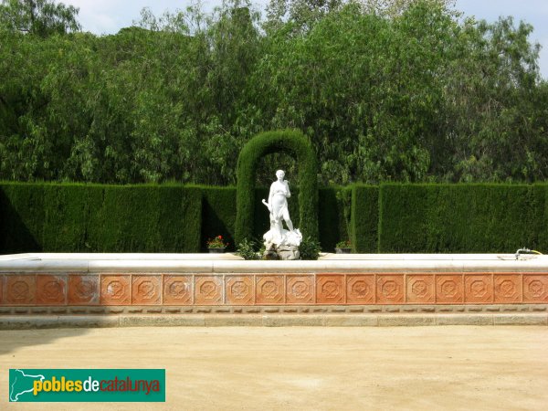 Argentona - Casa Garí - Jardins (Foto: Albert Esteves, 2007) Argentona - Casa Garí - Jardins