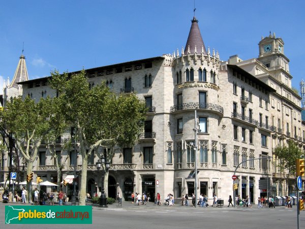 Barcelona - Casa Pascual Pons (Passeig de Gràcia, 2-4)