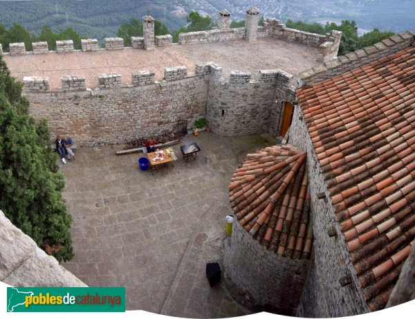 El Puig de la Creu, panoràmica del pati vista des del Torreó