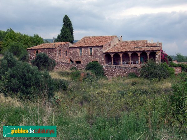 Can Padró, façana de ponent, a mitja tarda