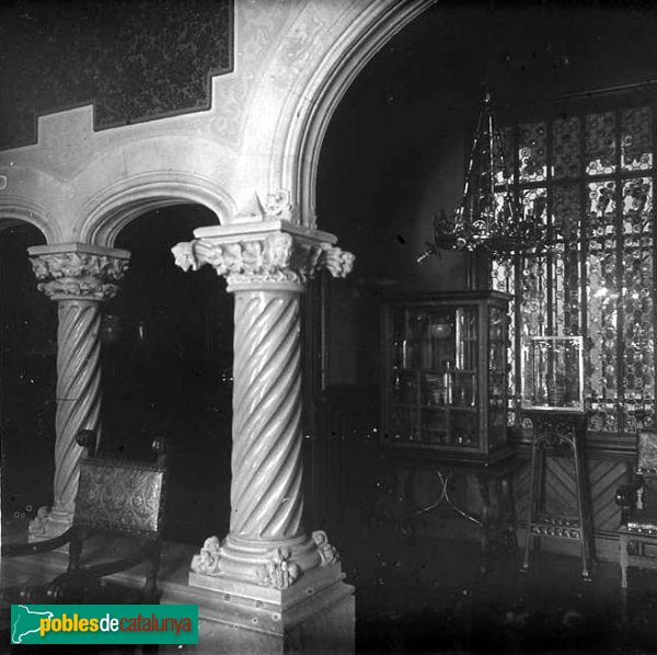 Barcelona - Casa Amatller (Foto: Josep Salvany - Fons Salvany. Biblioteca de Catalunya, 1923) Barcelona - Casa Amatller