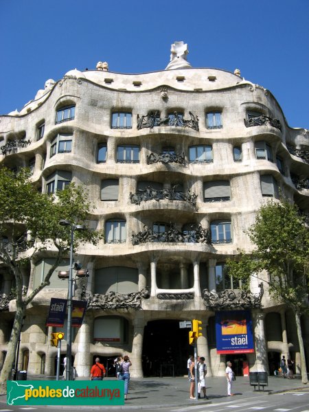 Barcelona - Casa Milà (La Pedrera) (Foto: Albert Esteves, 2007) Barcelona - Casa Milà (La Pedrera)