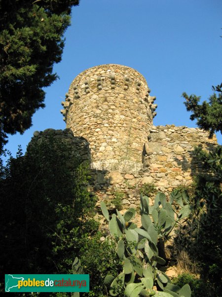 Arenys de Mar - Torre dels Encantats (Foto: Albert Esteves, 2007) Arenys de Mar - Torre dels Encantats