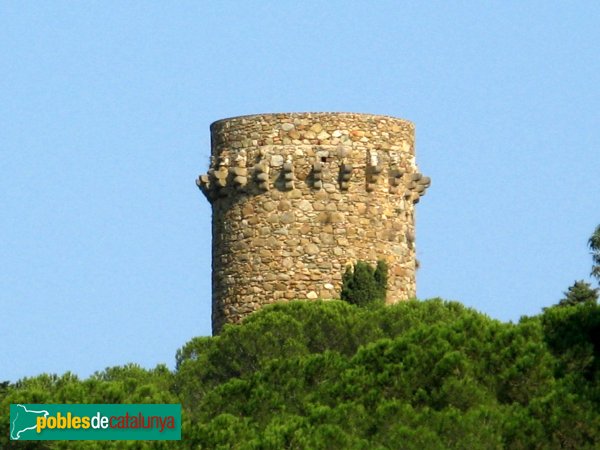 Arenys de Mar - Torre dels Encantats (Foto: Albert Esteves, 2007) Arenys de Mar - Torre dels Encantats