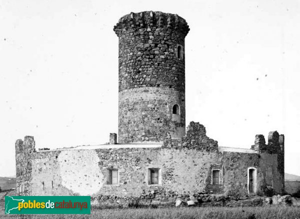 Arenys de Mar - Torre dels Encantats (Foto: Josep Salvany - Fons Salvany, Biblioteca de Catalunya, 1913) Arenys de Mar - Torre dels Encantats