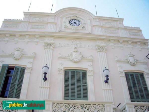 Antic Ajuntament, balconades