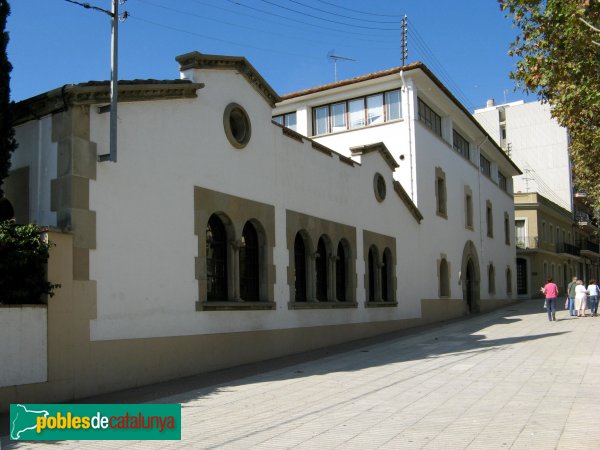 Arenys de Mar - Fàbrica Calisay (Foto: Albert Esteves, 2007) Arenys de Mar - Fàbrica Calisay