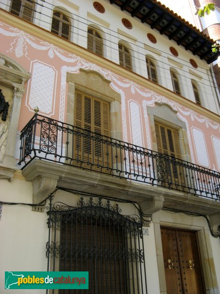 Arenys de Mar - Can Montal de la Dreta (Foto: Albert Esteves, 2007) Arenys de Mar - Can Montal de la Dreta