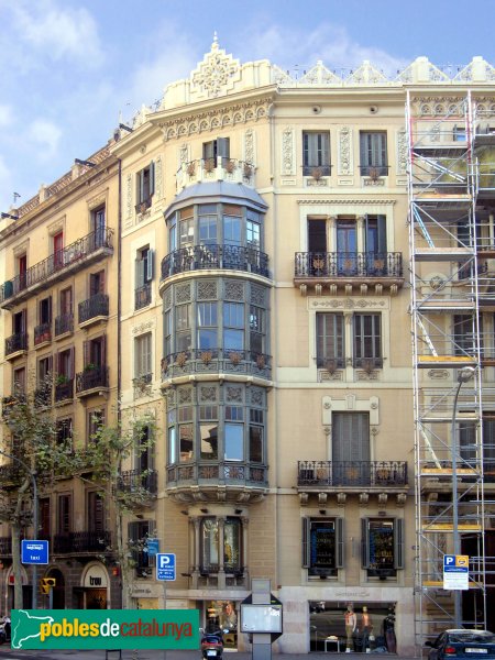Barcelona - Rambla Catalunya, 72 (Foto: Albert Esteves, 2007) Barcelona - Rambla Catalunya, 72