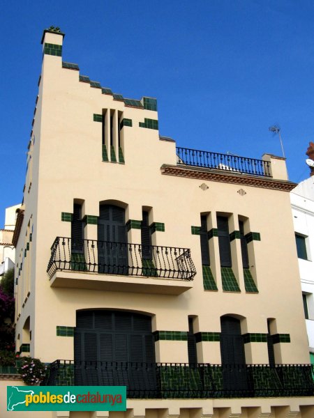 Sant Pol - Cal Doctor Roura (Foto: Albert Esteves, 2007) Sant Pol - Cal Doctor Roura