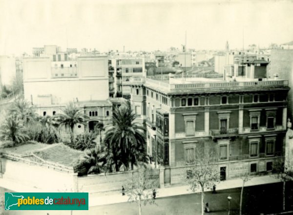 Barcelona - Palau del marquès de Santa Isabel (Foto: Agbar.es, Inici segle XX) Barcelona - Palau del marquès de Santa Isabel