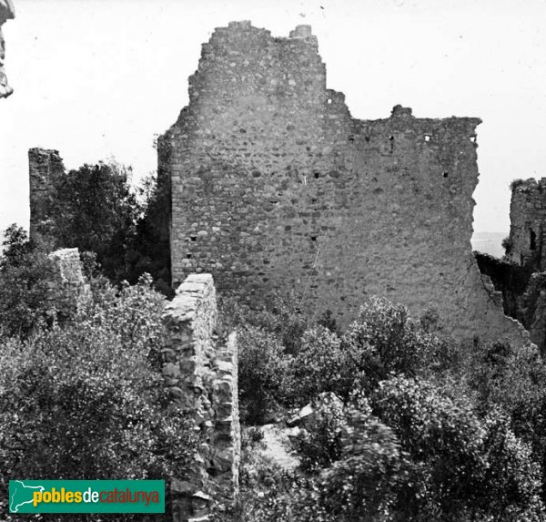 Palafolls - Castell (Foto: Josep Salvany - Fons Salvany, Biblioteca de Catalunya, 1913) Palafolls - Castell