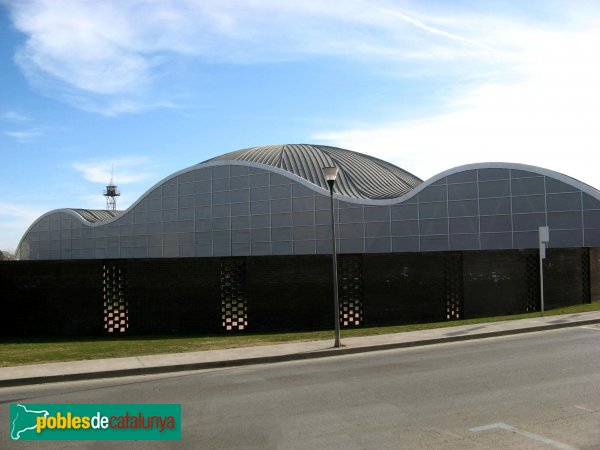Palafolls - Poliesportiu Palauet (Foto: Albert Esteves, 2008) Palafolls - Poliesportiu Palauet