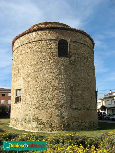 Palafolls - Església de Santa Maria Assumpta (Foto: Albert Esteves, 2008) Palafolls - Església de Santa Maria Assumpta
