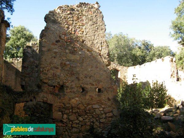 Tordera - Santa Maria de Roca-rossa: dependències monàstiques (Foto: Albert Esteves, 2008) Tordera - Santa Maria de Roca-rossa: dependències monàstiques