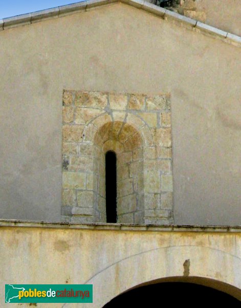 Salomó - Santa Maria, finestra romànica (Foto: Albert Esteves, 2008) Salomó - Santa Maria, finestra romànica