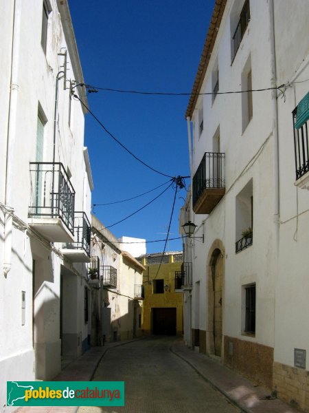 Salomó - Carrer Major (Foto: Albert Esteves, 2008) Salomó - Carrer Major