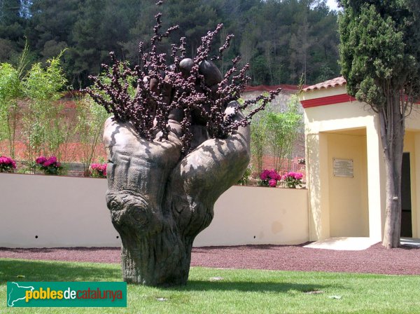 Sant Climent de Llobregat - Escultura Viva (Foto: Maria Cinta Fornós, 2006) Sant Climent de Llobregat - Escultura Viva