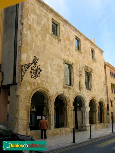 Tarragona - Antic Hospital de Santa Tecla (Foto: Albert Esteves, 2008) Tarragona - Antic Hospital de Santa Tecla