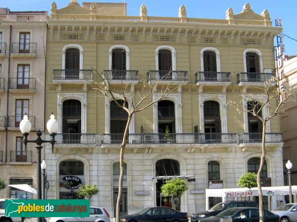 Tarragona - Casa Joaquima Bru (Foto: Albert Esteves, 2008) Tarragona - Casa Joaquima Bru