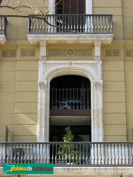 Tarragona - Casa Joaquima Bru (Foto: Albert Esteves, 2008) Tarragona - Casa Joaquima Bru
