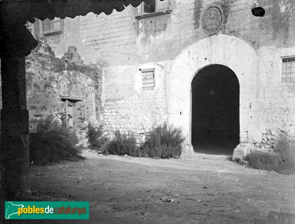 Pallejà - Castell (Foto: Jose Salvany (Fons Salvany - Biblioteca de Catalunya), 1919) Pallejà - Castell