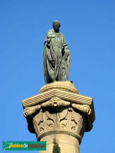 Barcelona - Estàtua de Mossèn Cinto