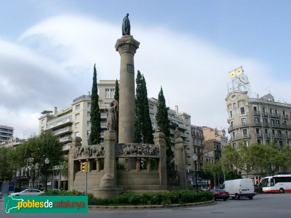 Barcelona - Estàtua de Mossèn Cinto