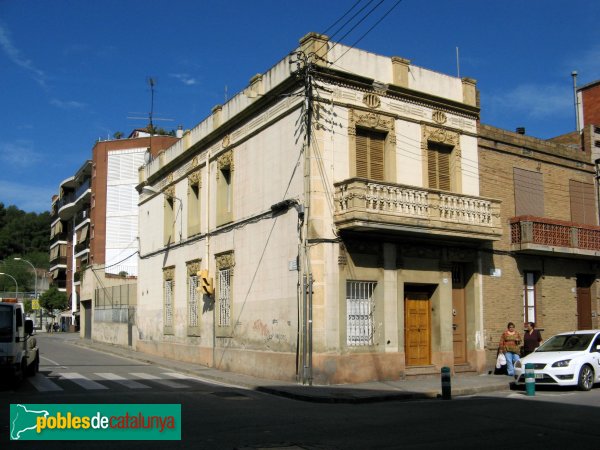 Sant Vicenç dels Horts - Jacint Verdaguer, 171 (Foto: Albert Esteves, 2008) Sant Vicenç dels Horts - Jacint Verdaguer, 171