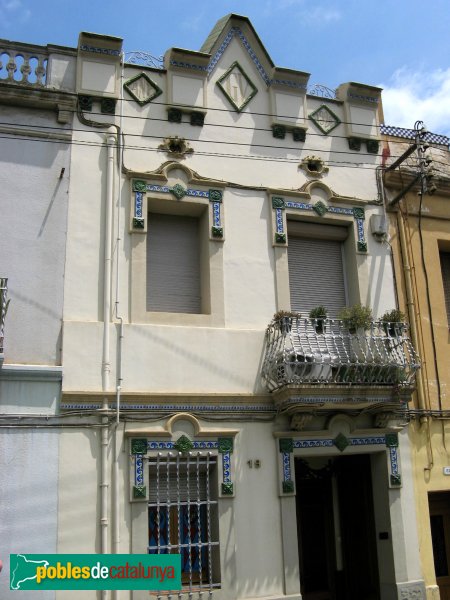 Sant Vicenç dels Horts - Anselm Clavé, 19 (Foto: Albert Esteves, 2008) Sant Vicenç dels Horts - Anselm Clavé, 19