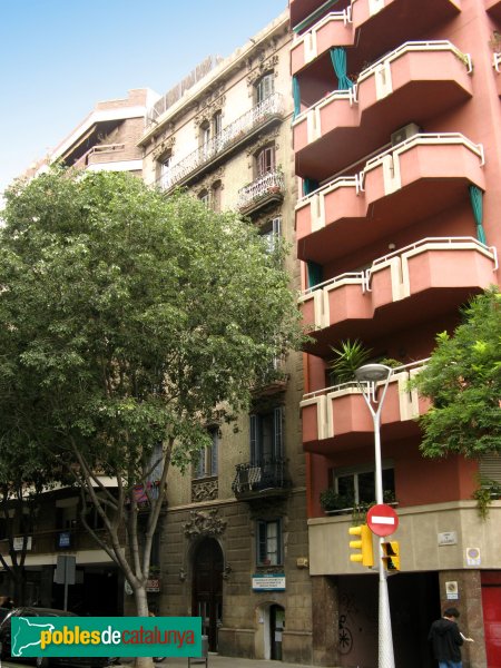 Barcelona - Viladomat, 84