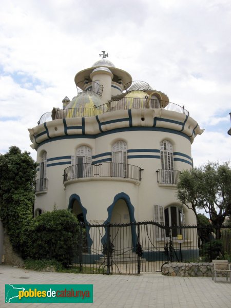 Sant Joan Despí - Torre de la Creu (Foto: Albert Esteves, 2008) Sant Joan Despí - Torre de la Creu