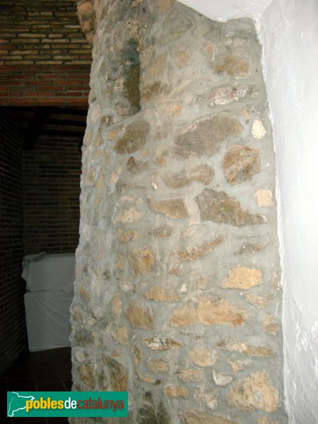 Santa Coloma de Cervelló - Església, absidiola