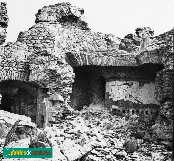 Roses - Castell de la Trinitat (Foto: Josep Salvany - Fons Salvany, Biblioteca de Catalunya, 1912) Roses - Castell de la Trinitat