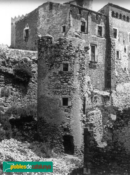 Tarragona - Torre de Tamarit (Foto: Josep Salvany - Fons Salvany, Biblioteca de Catalunya, 1912) Tarragona - Torre de Tamarit