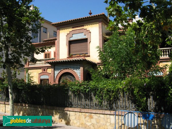 Molins de Rei - Casa Fàbrega (Foto: Albert Esteves, 2008) Molins de Rei - Casa Fàbrega