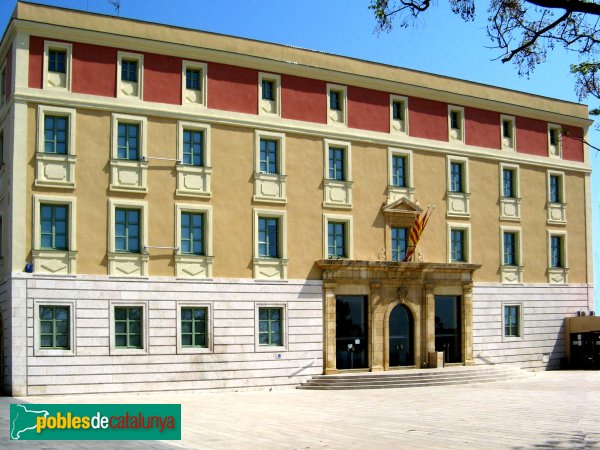Tarragona - Edifici de la Beneficència (Foto: Albert Esteves, 2008) Tarragona - Edifici de la Beneficència