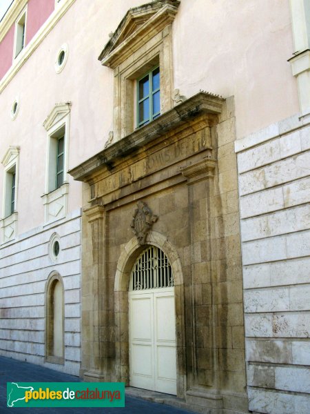 Tarragona - Edifici de la Beneficència