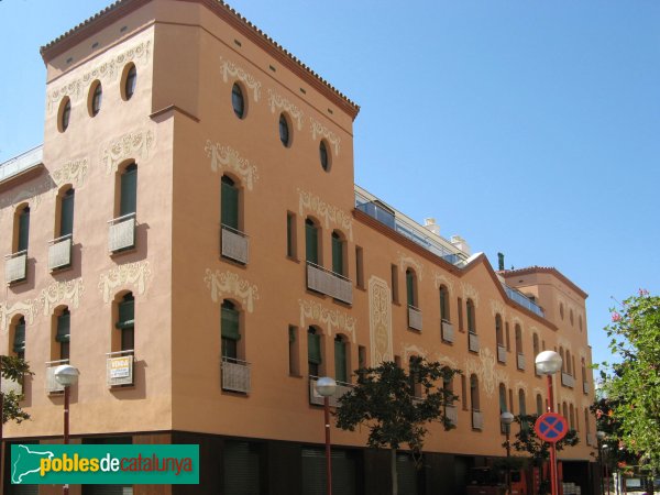 Salou - Edifici Sol i Mar (Foto: Albert Esteves, 2008) Salou - Edifici Sol i Mar