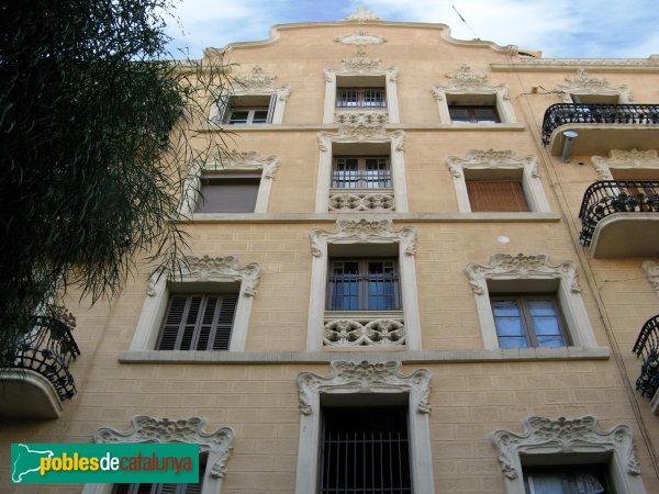 Barcelona - Torres, 2 (Foto: Albert Esteves, 2008) Barcelona - Torres, 2