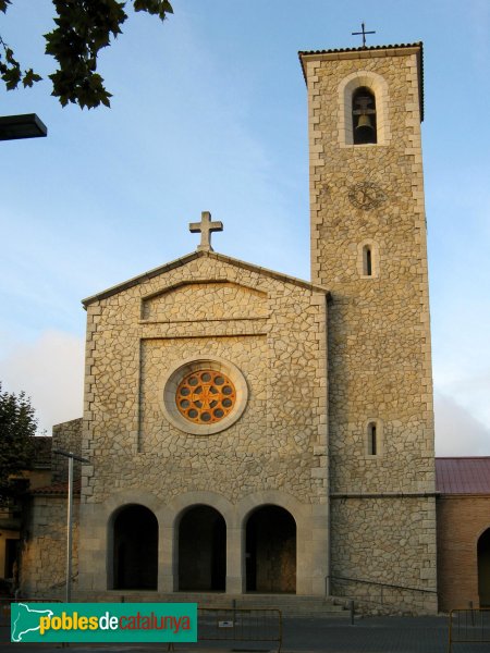 Begues - Església de Sant Cristòfor (Foto: Albert Esteves, 2008) Begues - Església de Sant Cristòfor