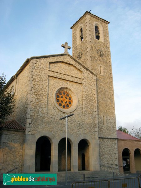 Begues - Església de Sant Cristòfor (Foto: Albert Esteves, 2008) Begues - Església de Sant Cristòfor