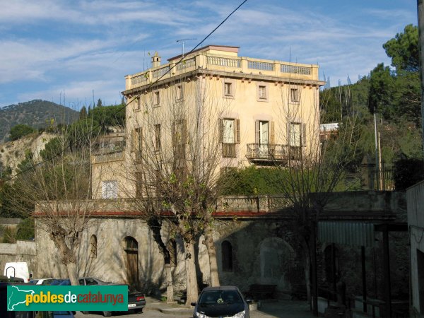 Vallbona d'Anoia -  Casa Creus