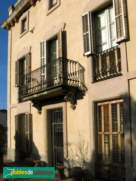 Vallbona d'Anoia -  Casa Creus