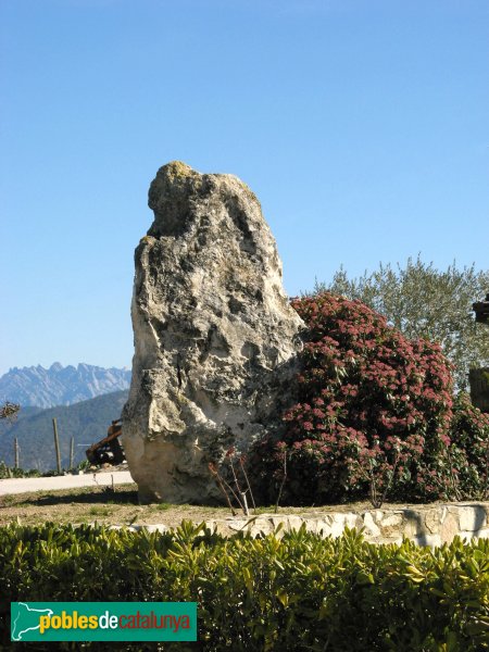 La Torre de Claramunt - Pedra Dreta (Foto: Albert Esteves, 2009) La Torre de Claramunt - Pedra Dreta
