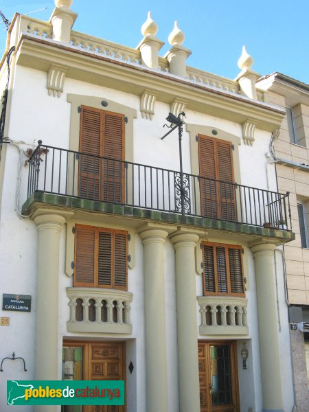 La Pobla de Claramunt - Casa de l'Av. Catalunya