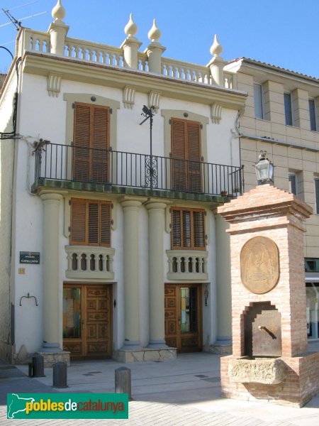 La Pobla de Claramunt - Casa de l'Av. Catalunya