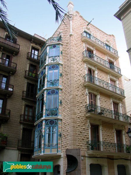Barcelona - Plaça Trilla, 4