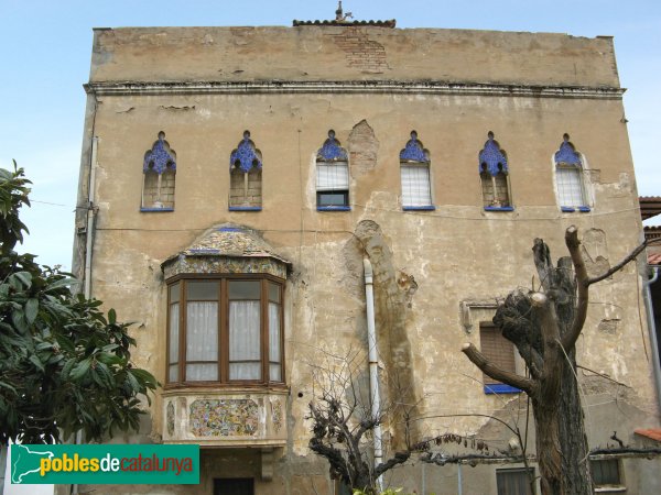 La Pobla de Claramunt - Casa de la colònia Vallès (Foto: Albert Esteves, 2009) La Pobla de Claramunt - Casa de la colònia Vallès