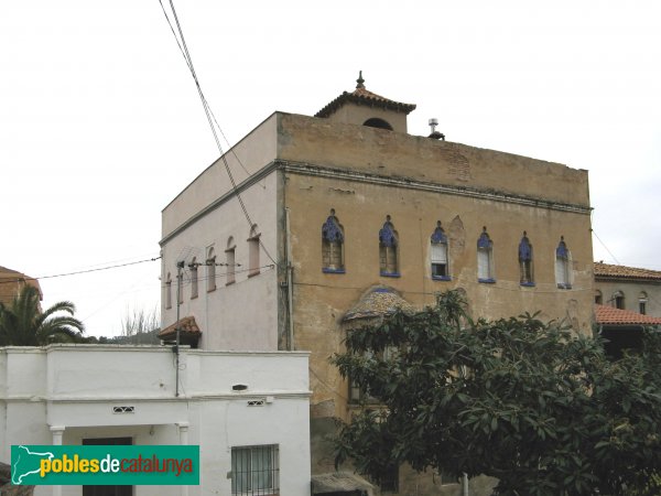 La Pobla de Claramunt - Casa de la colònia Vallès (Foto: Albert Esteves, 2009) La Pobla de Claramunt - Casa de la colònia Vallès